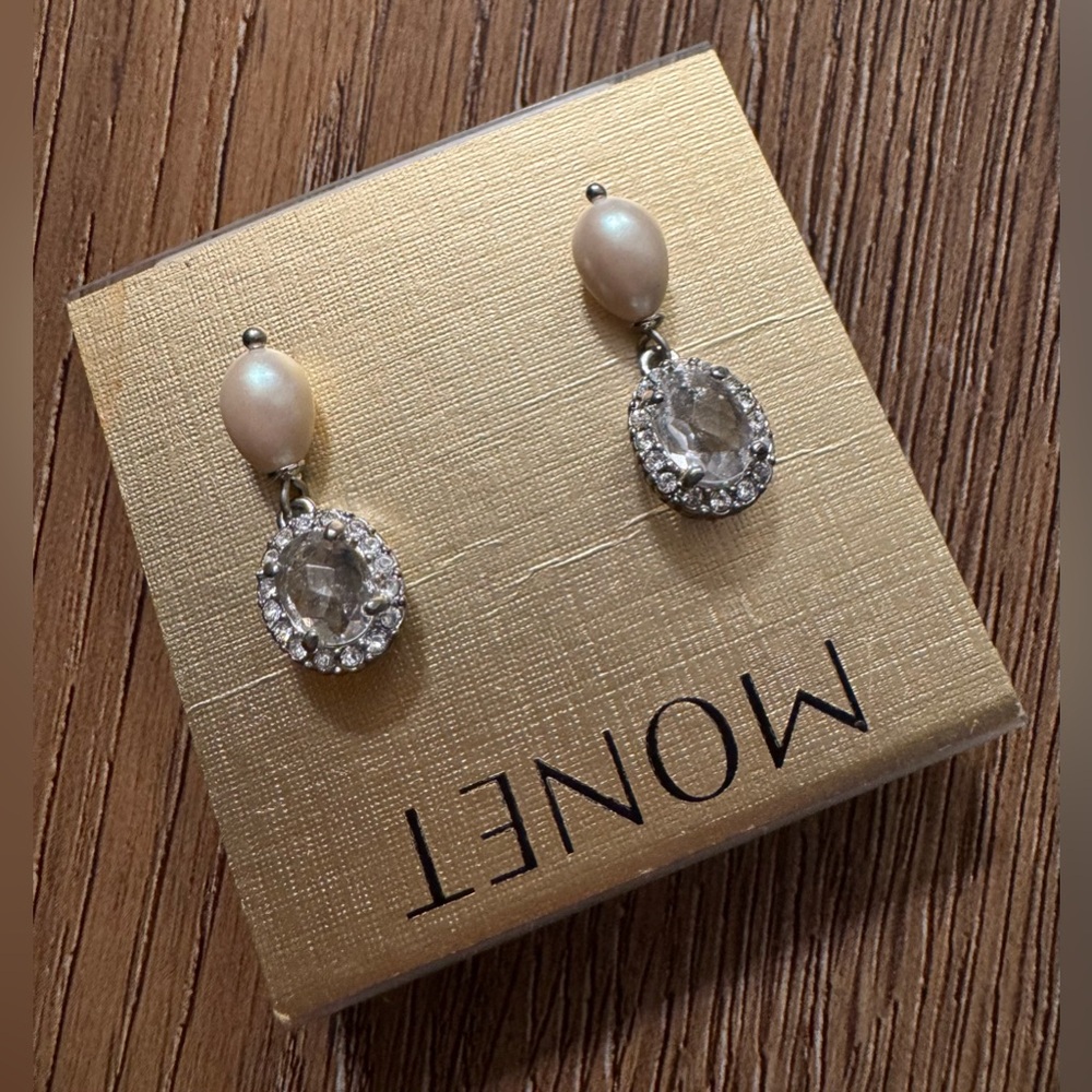 Monet Pearl & CZ EARRINGS-new, with tags - Picture 1 of 8